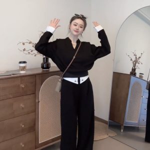 Early Autumn Chic Knit-Look Sweatshirt and Pants Set